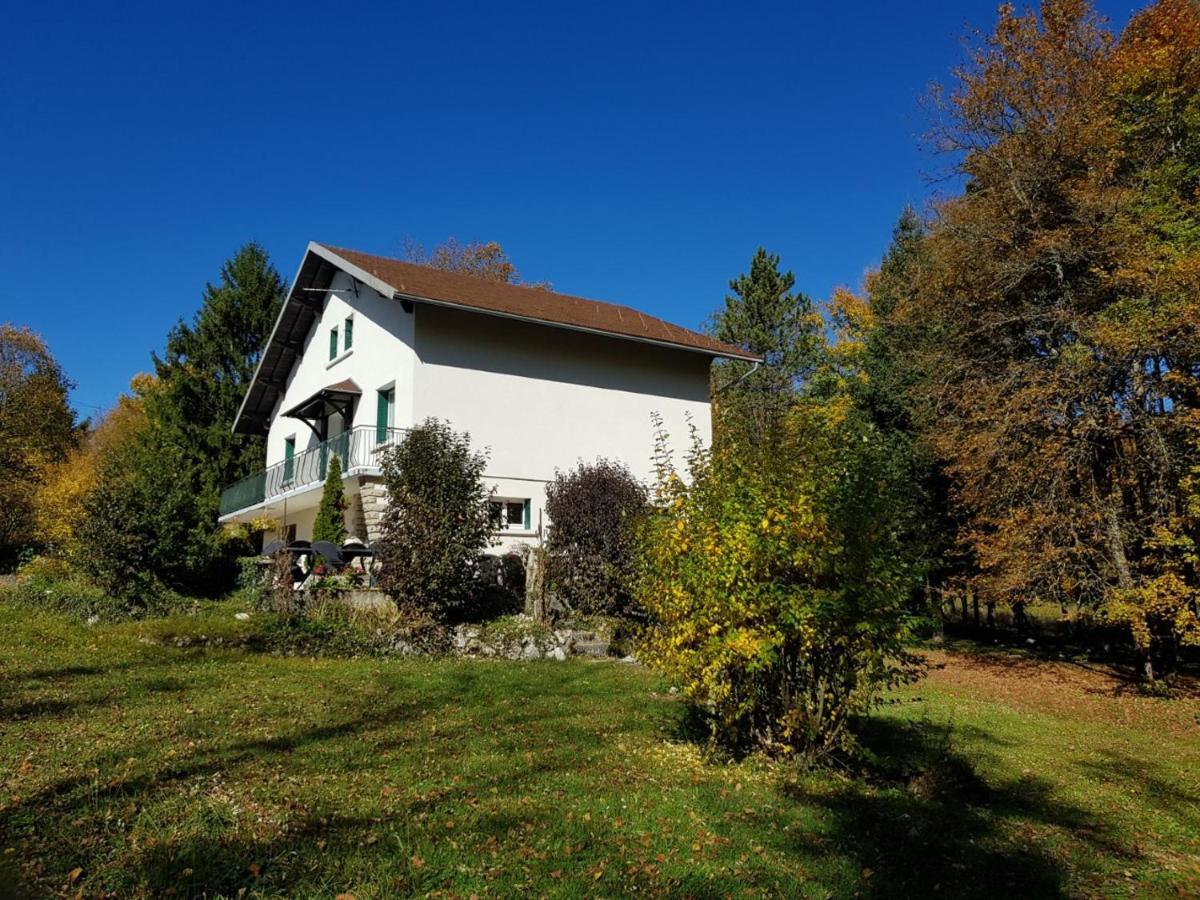 Gite Grande Capacite Au Calme Circuit Cascades Du Herisson Bonlieu Exteriér fotografie